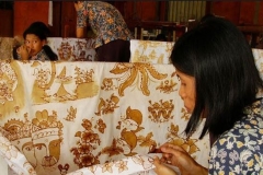 tohpati village tour-traditional batik maker-edy ubud tour special offer
