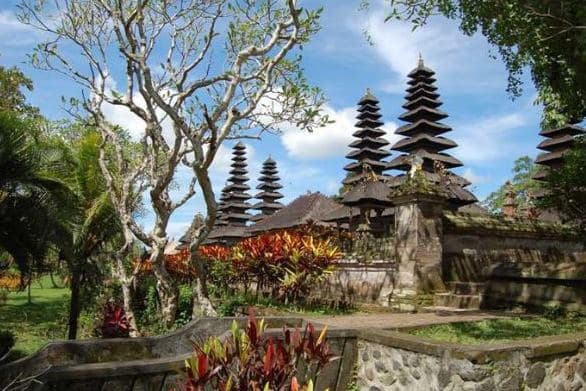 Taman Ayun temple in Bali; bali tour package; bali temple; cheap tour in bali