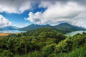 twin lake bali-buyan lake-tamblingan lake-bali sightseeing-best activity in bali-edy ubud tour
